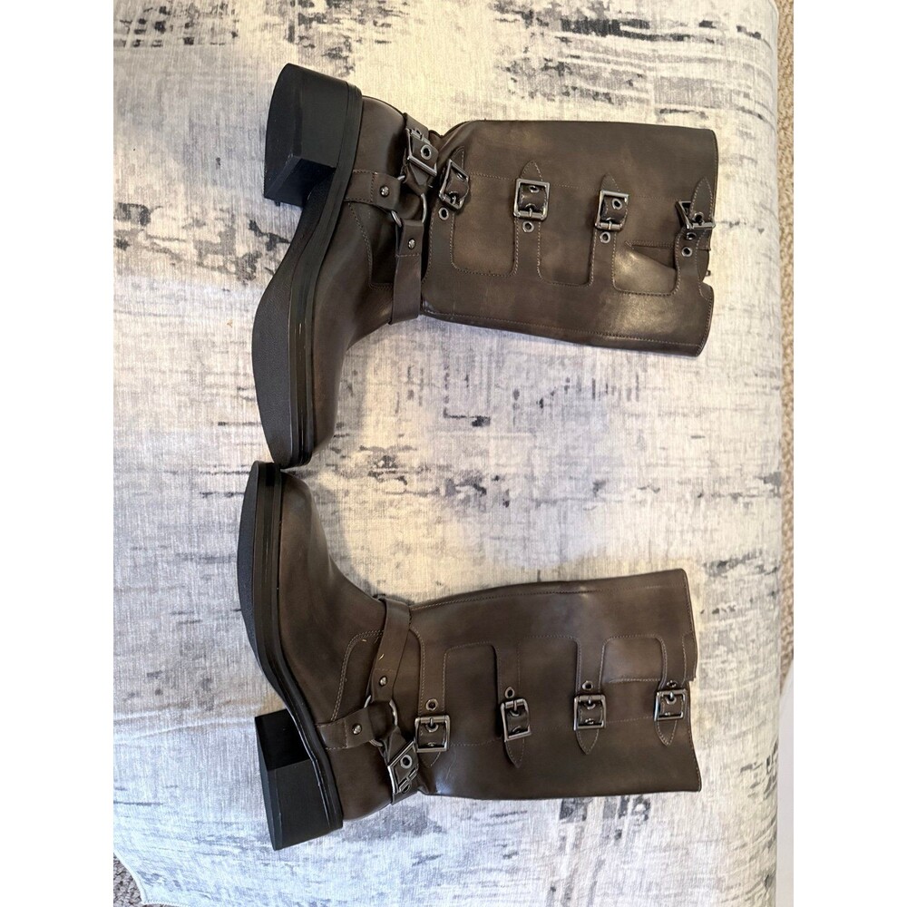 NWOT! Brown boots